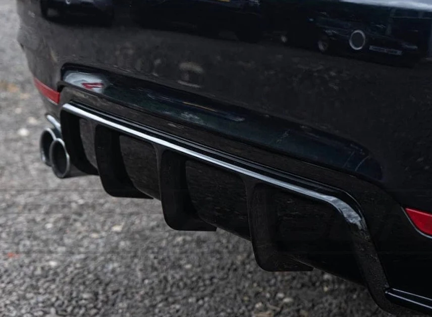 BLAK BY CT DIFFUSER BMW 4 Series F32/F33/F36 Gloss Black Twin Left Exhaust Diffuser - BLAK BY CT CARBON