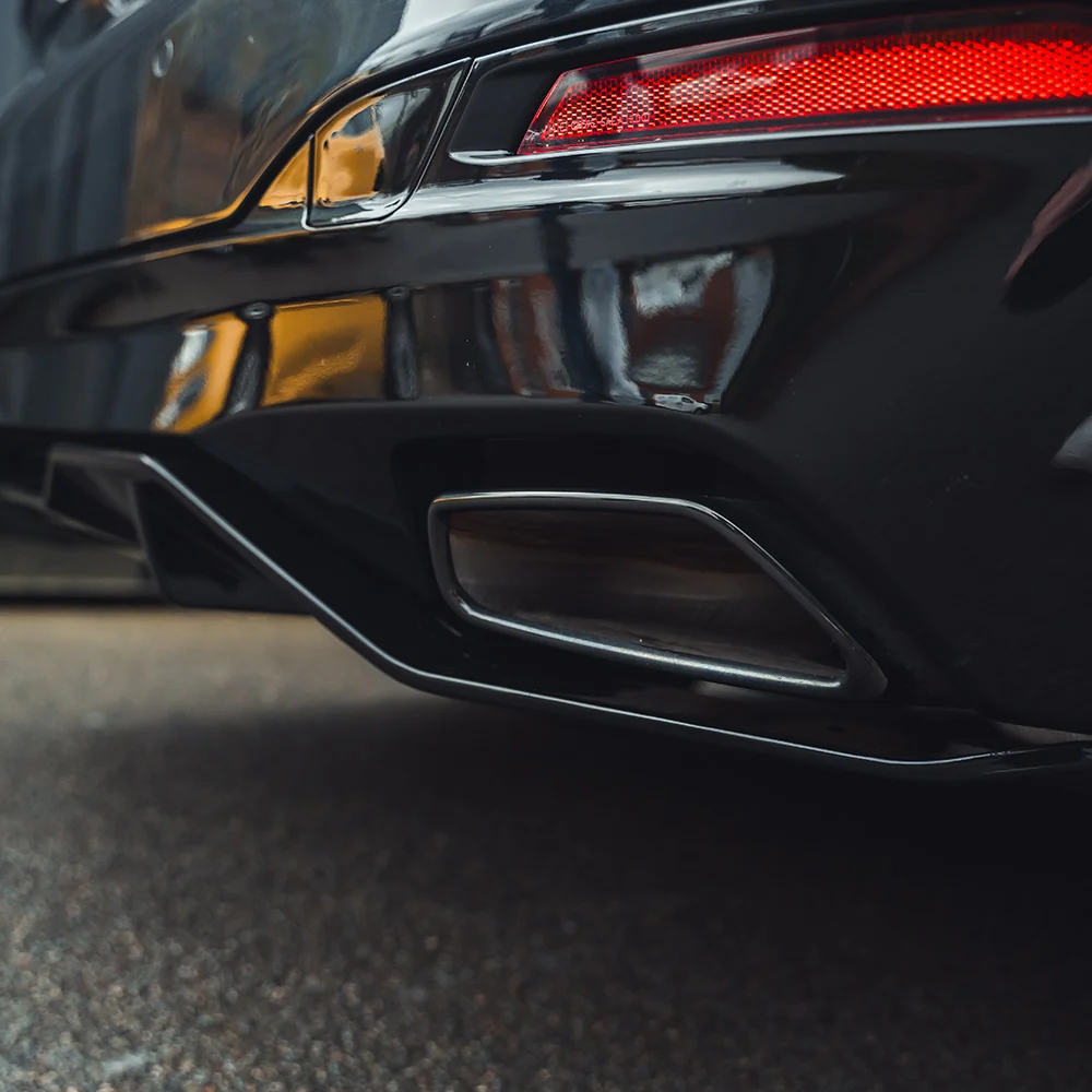 BMW 5 SERIES G30 LCI 21+ GLOSS BLACK KIT - MP STYLE-Kit-BLAK BY CT-CT Carbon - High-quality carbon fiber and gloss black aerodynamic parts for premium sports and luxury vehicles.