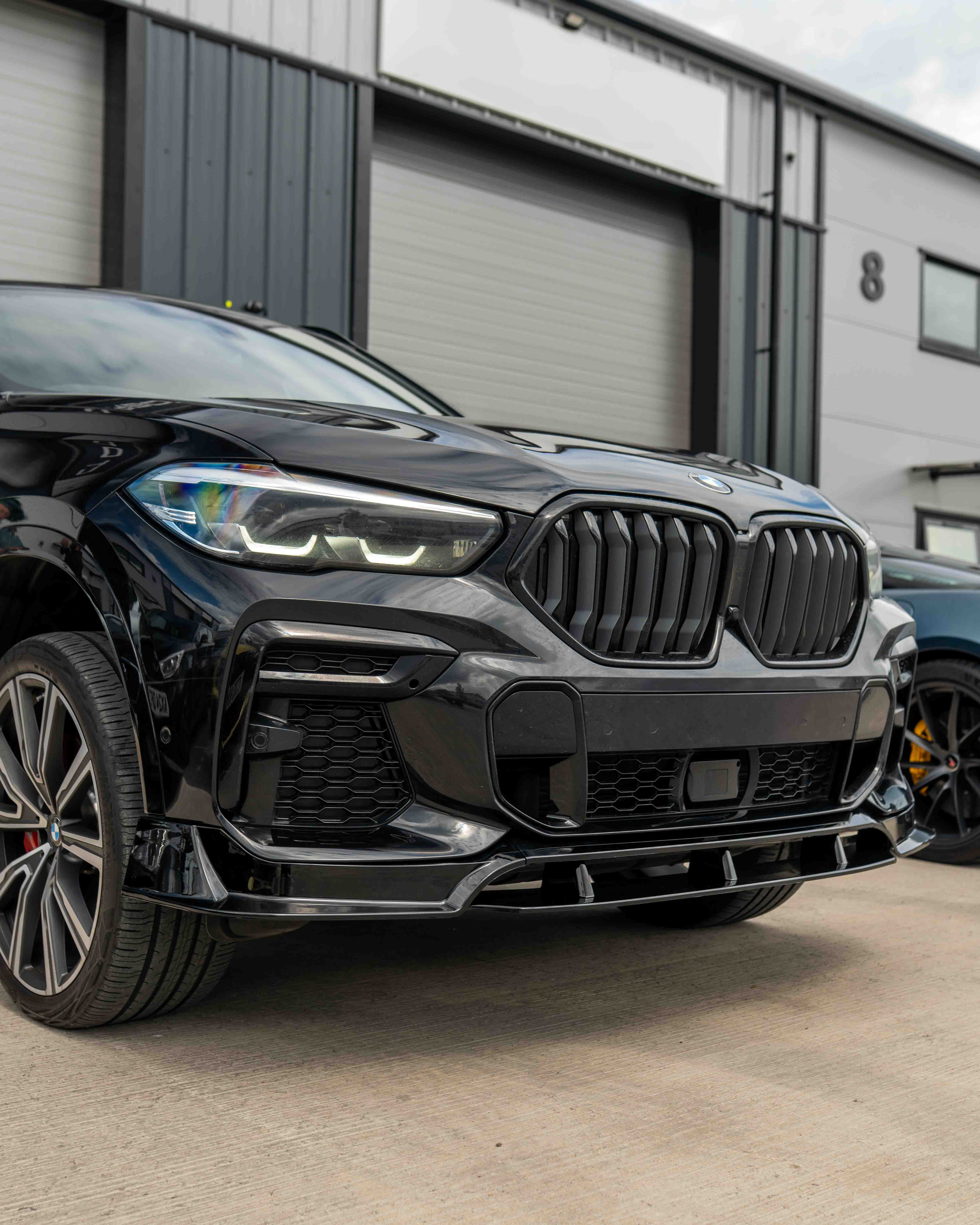 BMW G06 X6 PRE-LCI FULL GLOSS BLACK KIT-Kit-BLAK BY CT-CT Carbon - High-quality carbon fiber and gloss black aerodynamic parts for premium sports and luxury vehicles.