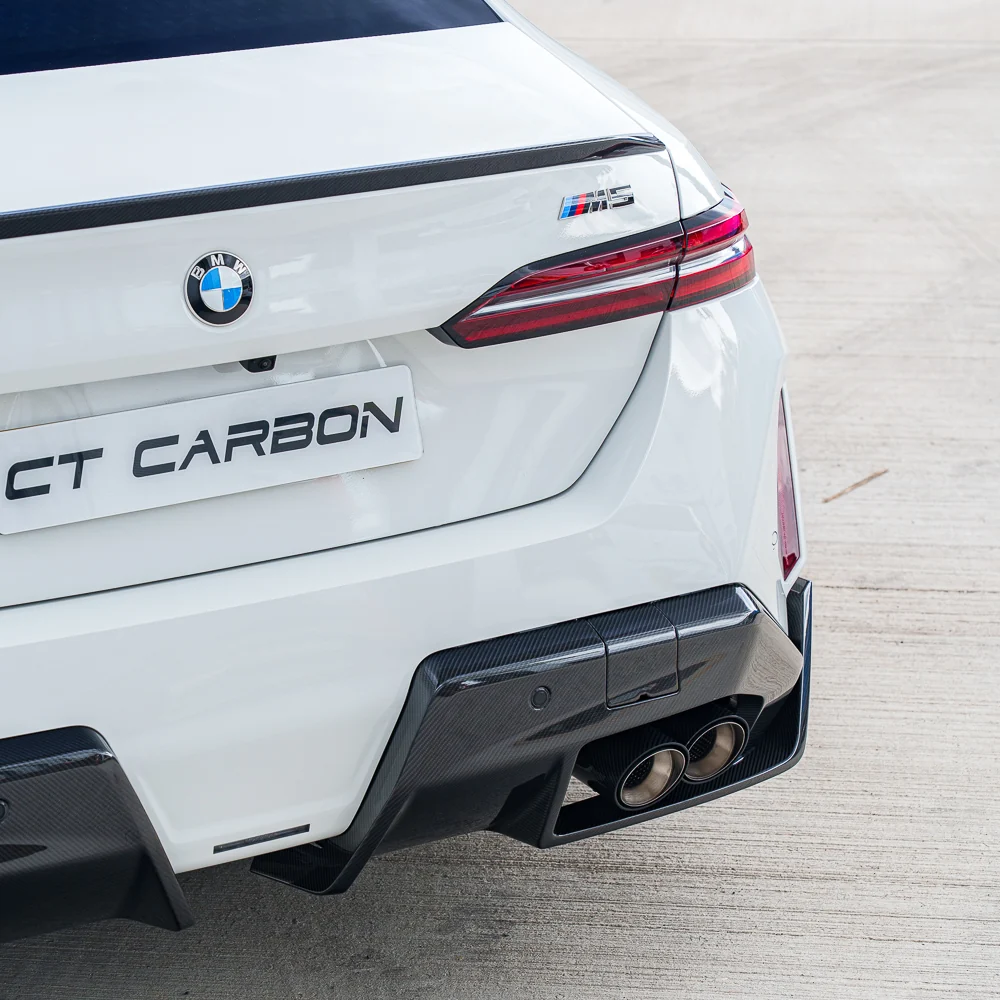 BMW G90 M5 2024+ CARBON FIBRE FULL KIT - V3