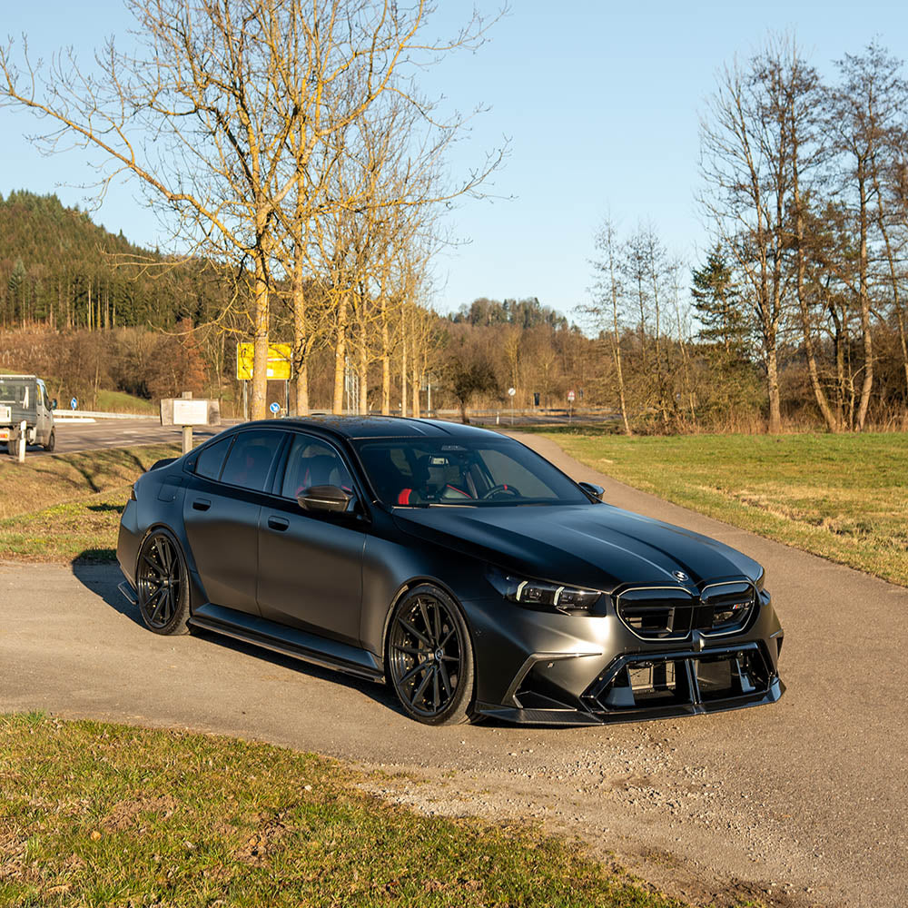 BMW G90/G99 M5 2024+ CARBON FIBRE SPLITTER - CT DESIGN