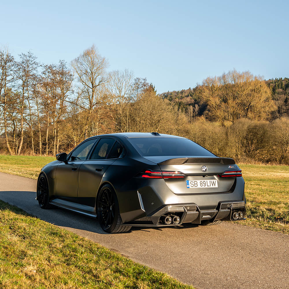BMW G90 M5 & G60 5 SERIES 2023+ CARBON FIBRE SPOILER - CT DESIGN
