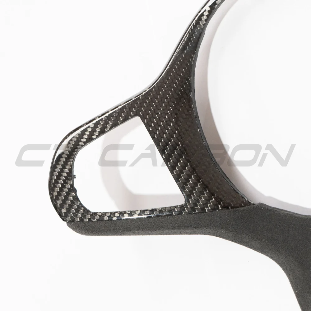 BMW Gxx M CAR CARBON FIBRE STEERING WHEEL TRIM - HEATING-Accessories-CT CARBON-CT Carbon - High-quality carbon fiber and gloss black aerodynamic parts for premium sports and luxury vehicles.