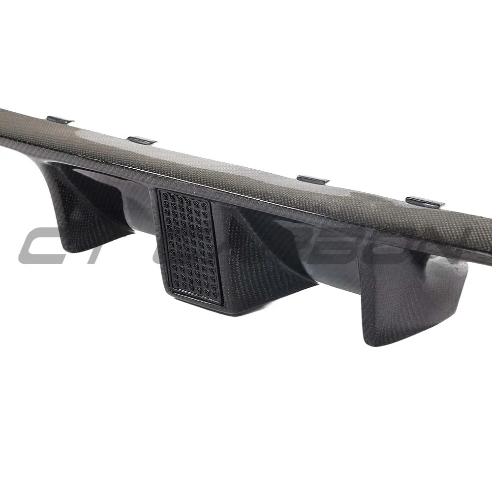 BMW M3/M4 (F80 F82 F83) CARBON FIBRE DIFFUSER WITH DTM LIGHT - V5