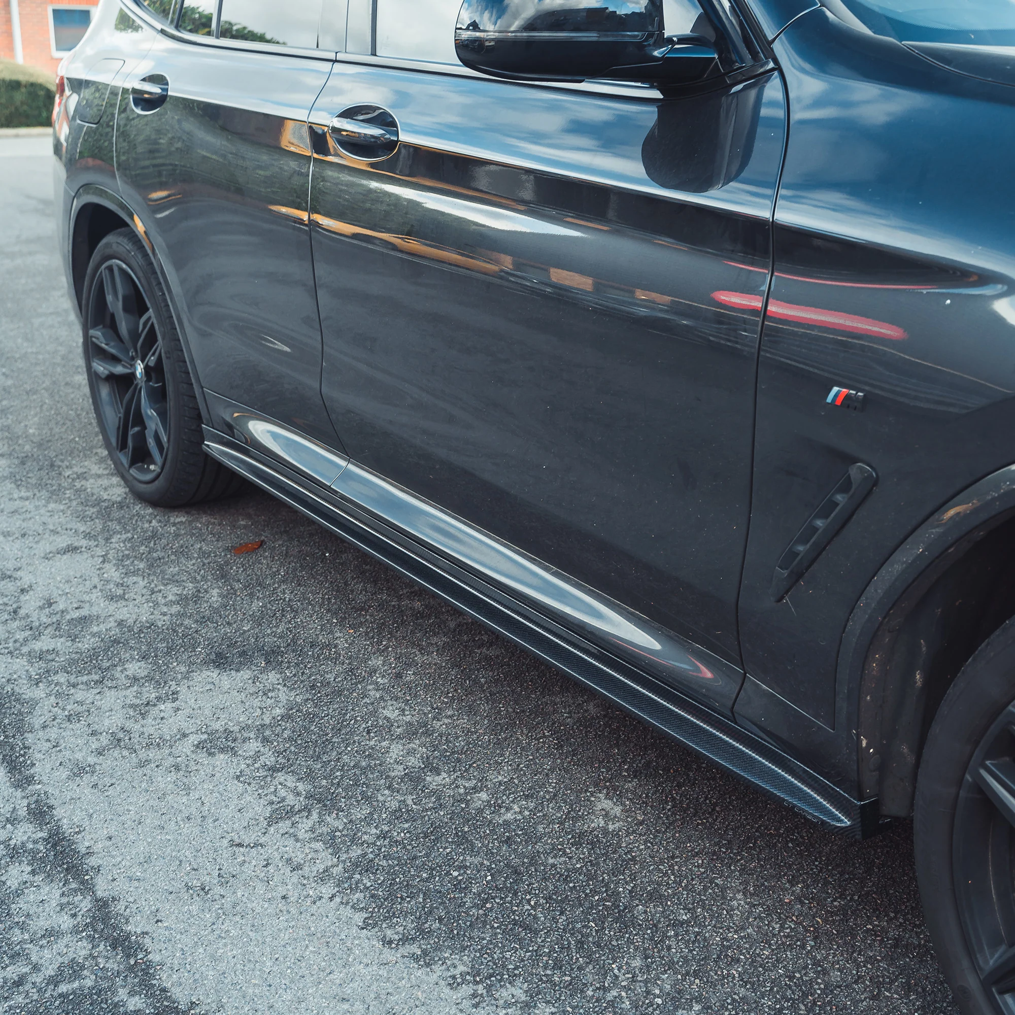 BMW X3M/X4M F97/F98 (18-21) CARBON FIBRE SIDE SKIRTS - 3D STYLE-Side Skirts-CT CARBON-CT Carbon - High-quality carbon fiber and gloss black aerodynamic parts for premium sports and luxury vehicles.