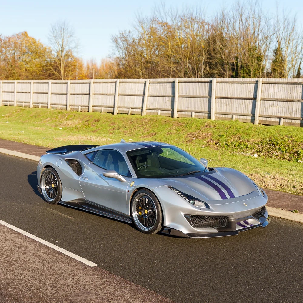 FERRARI 488 PISTA CARBON FIBRE KIT - CT DESIGN