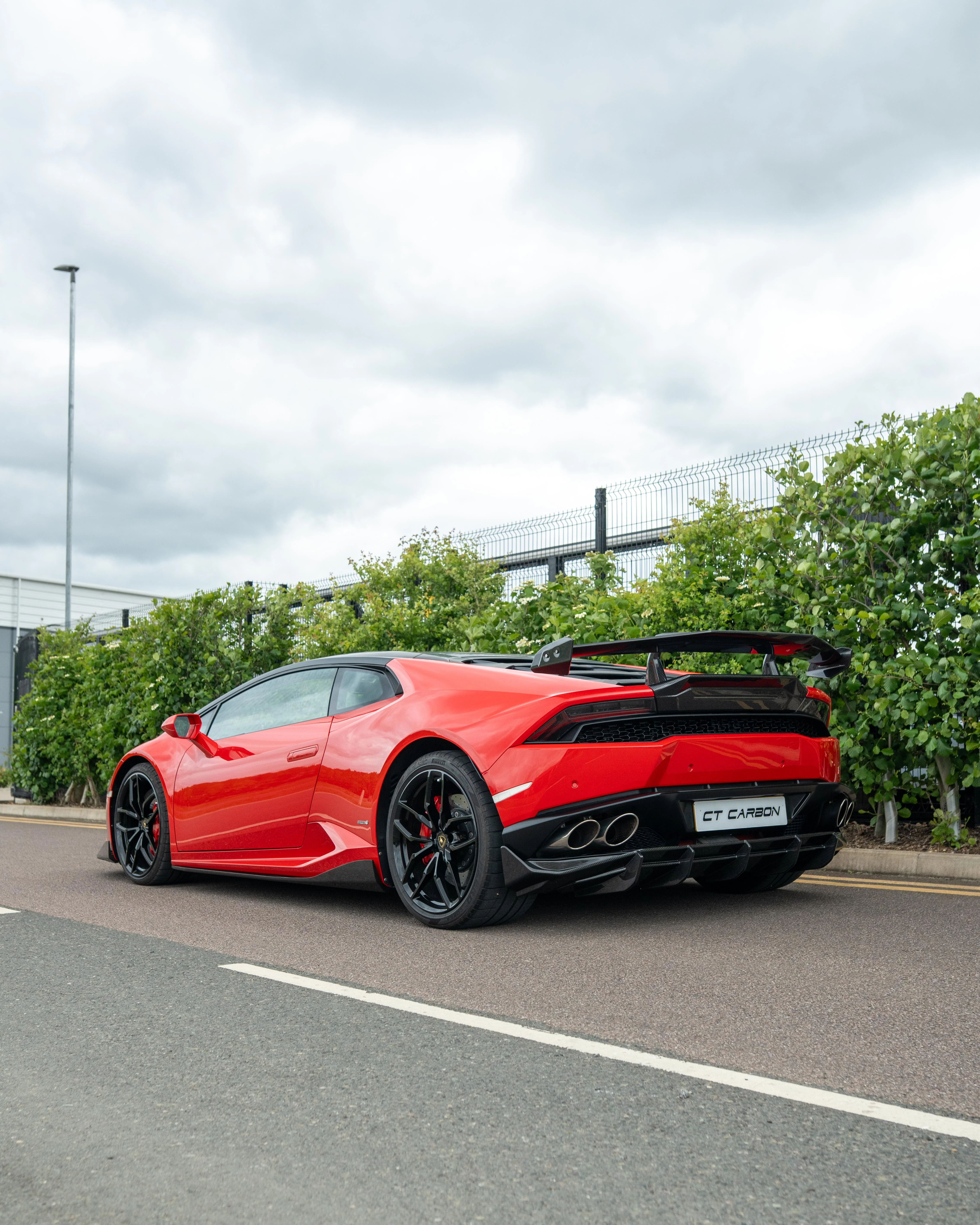 LAMBORGHINI HURACAN LP-610 CARBON FIBRE FULL KIT - CT DESIGN-Kit-CT CARBON-CT Carbon - High-quality carbon fiber and gloss black aerodynamic parts for premium sports and luxury vehicles.