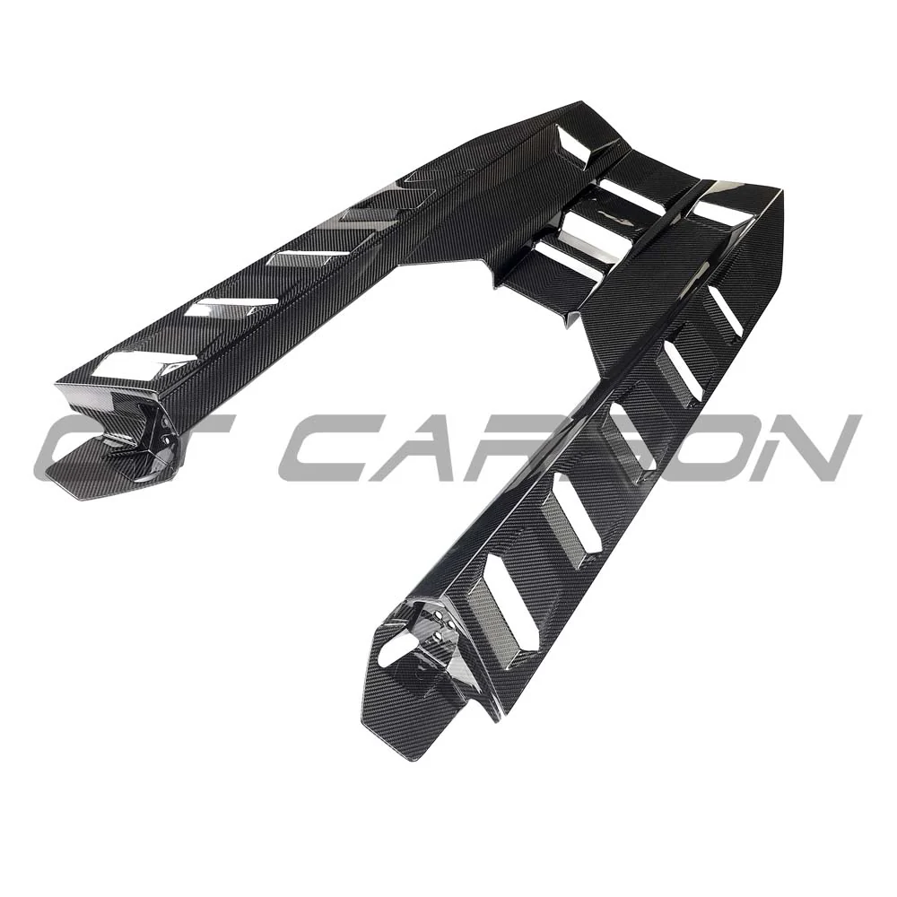 LAMBORGHINI REVUELTO CARBON FIBRE ENGINE COVER & ROOF SCOOP - CT DESIGN