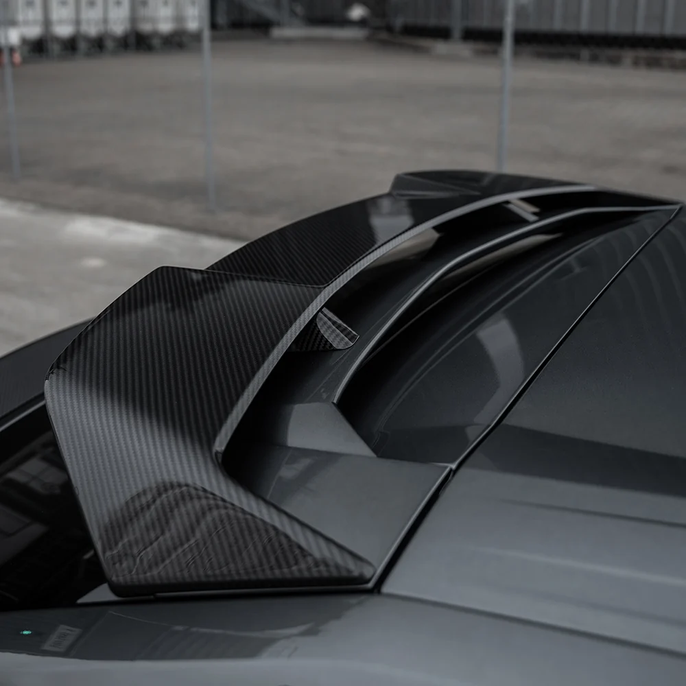 LAMBORGHINI URUS CARBON FIBRE ROOF SPOILER - CT DESIGN