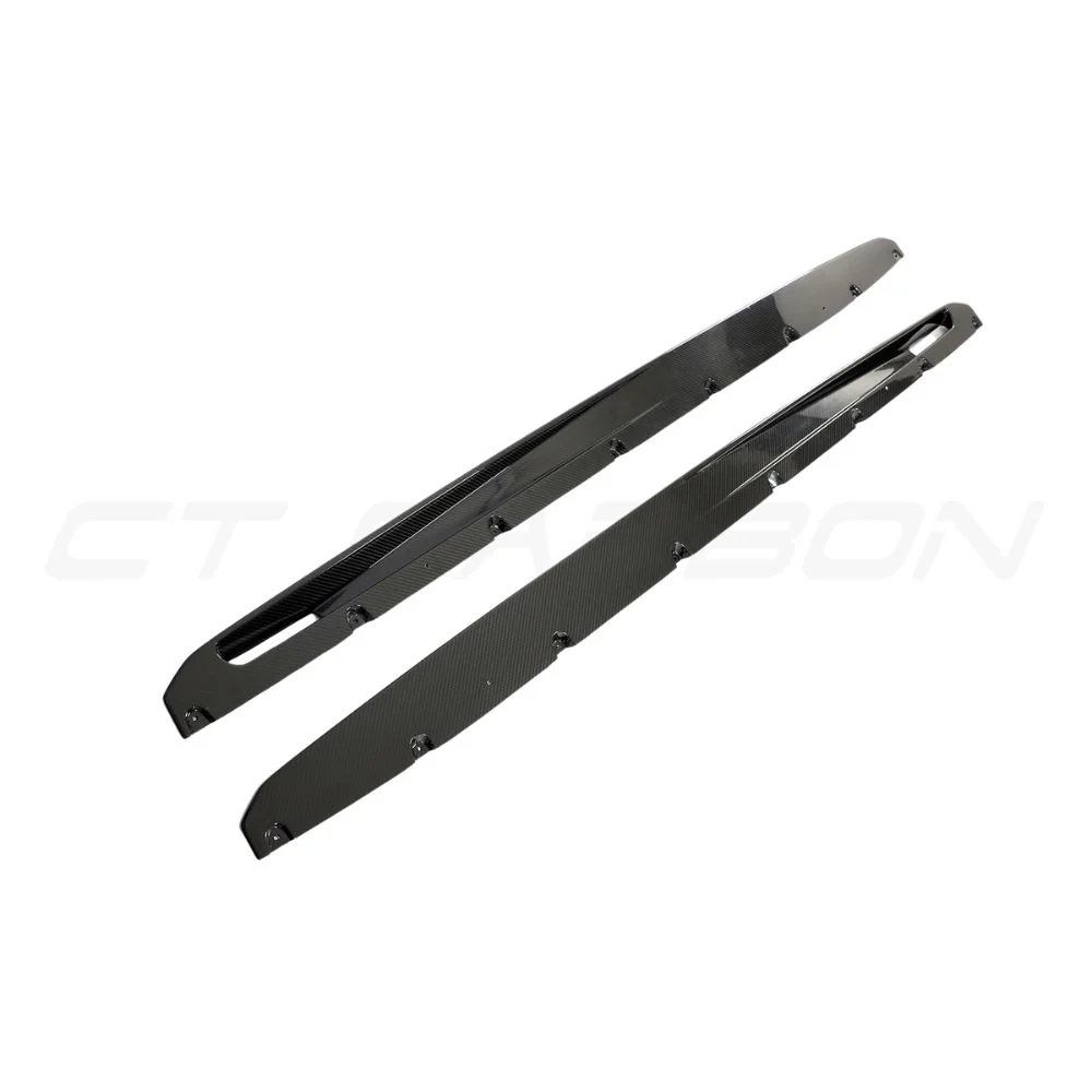 LAMBORGHINI URUS CARBON FIBRE SIDE SKIRTS - CT DESIGN-Side Skirts-CT CARBON-CT Carbon - High-quality carbon fiber and gloss black aerodynamic parts for premium sports and luxury vehicles.