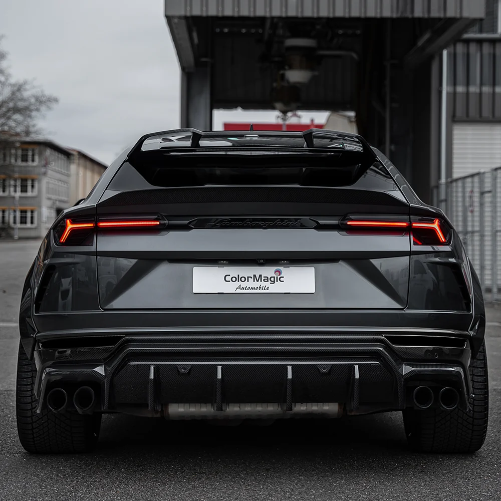 LAMBORGHINI URUS CARBON FIBRE FULL WIDE ARCH KIT - CT DESIGN