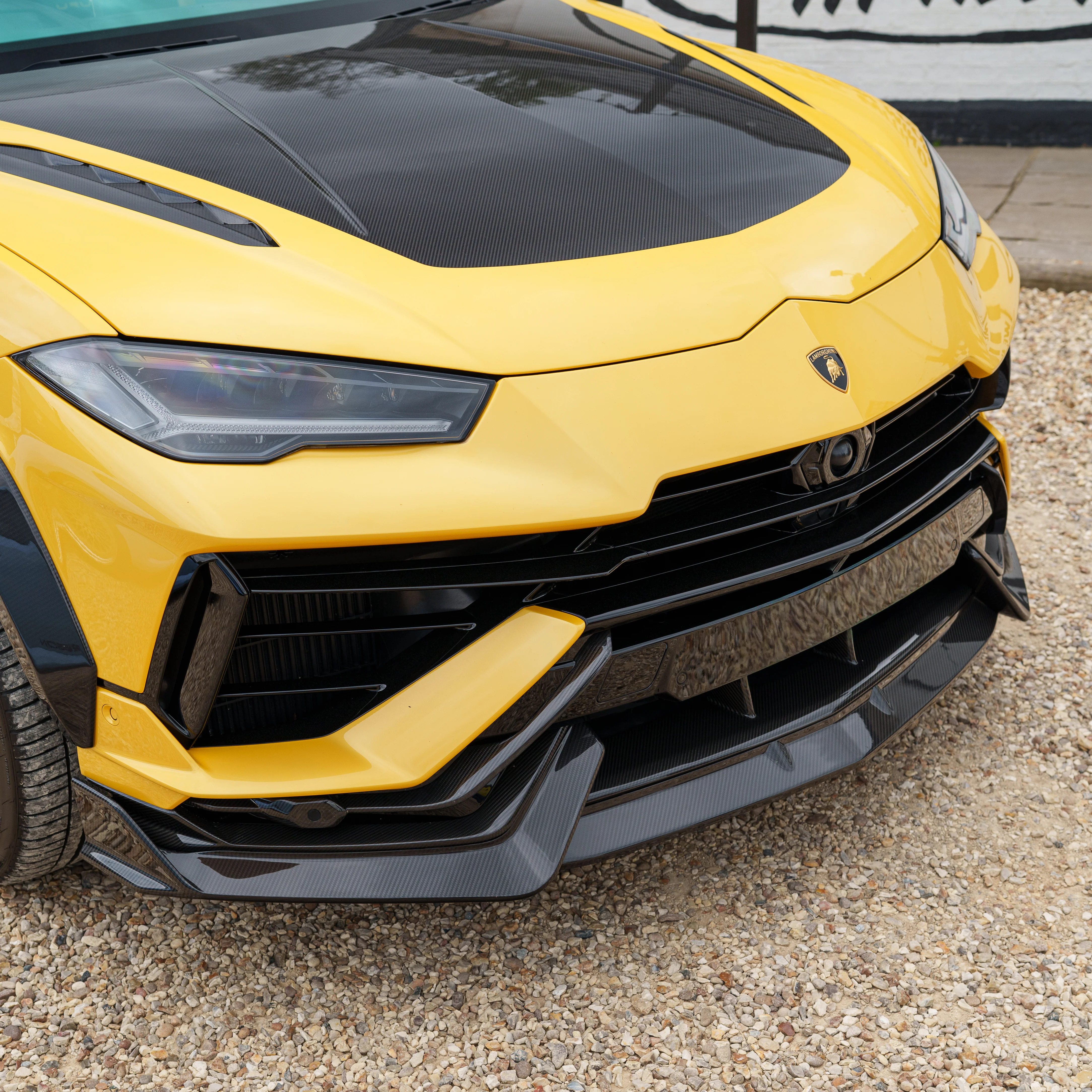 LAMBORGHINI URUS PERFORMANTE FULL CARBON FIBRE KIT - CT DESIGN
