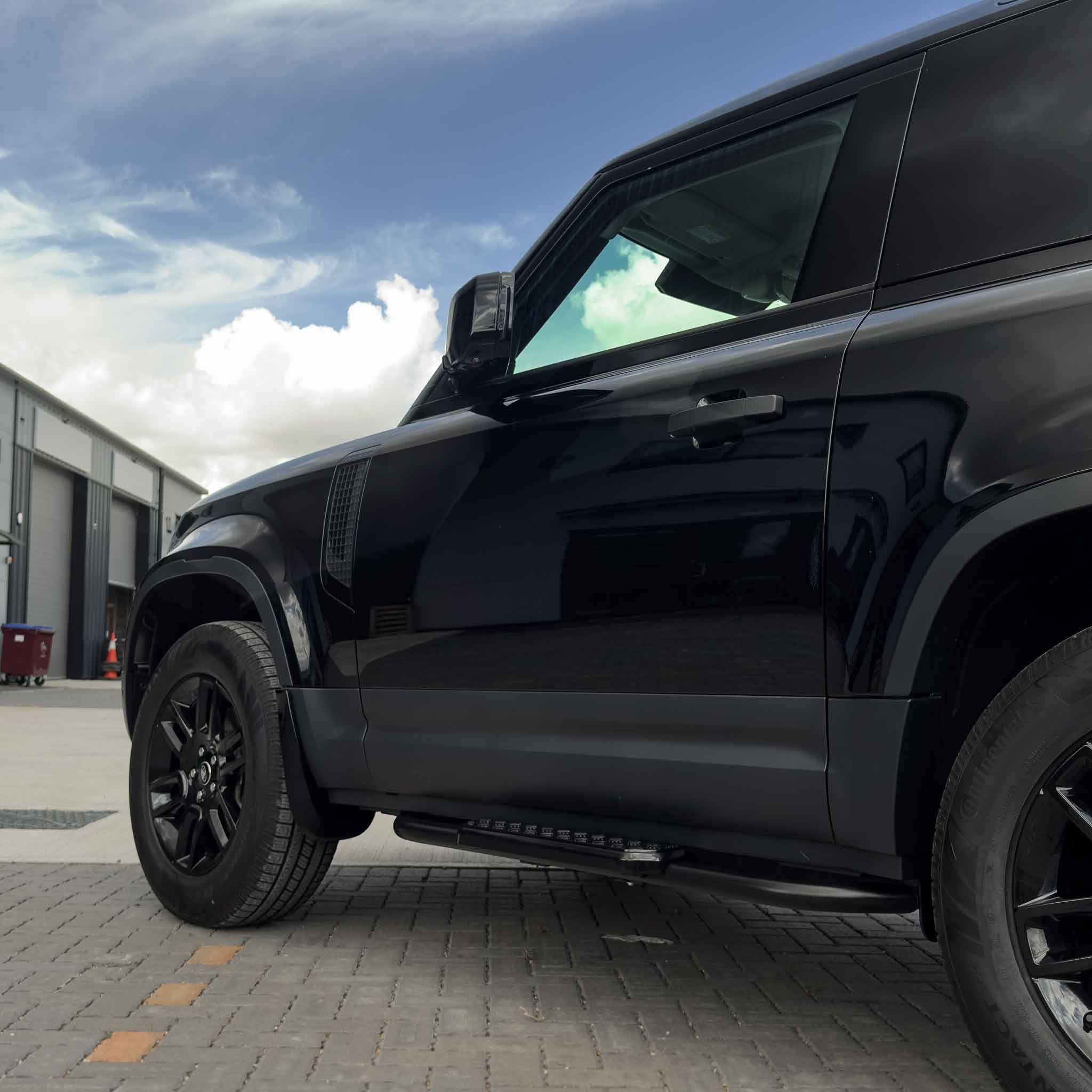 LAND ROVER DEFENDER L663 110 SIDE STEPS-Accessories-BLAK BY CT-CT Carbon - High-quality carbon fiber and gloss black aerodynamic parts for premium sports and luxury vehicles.