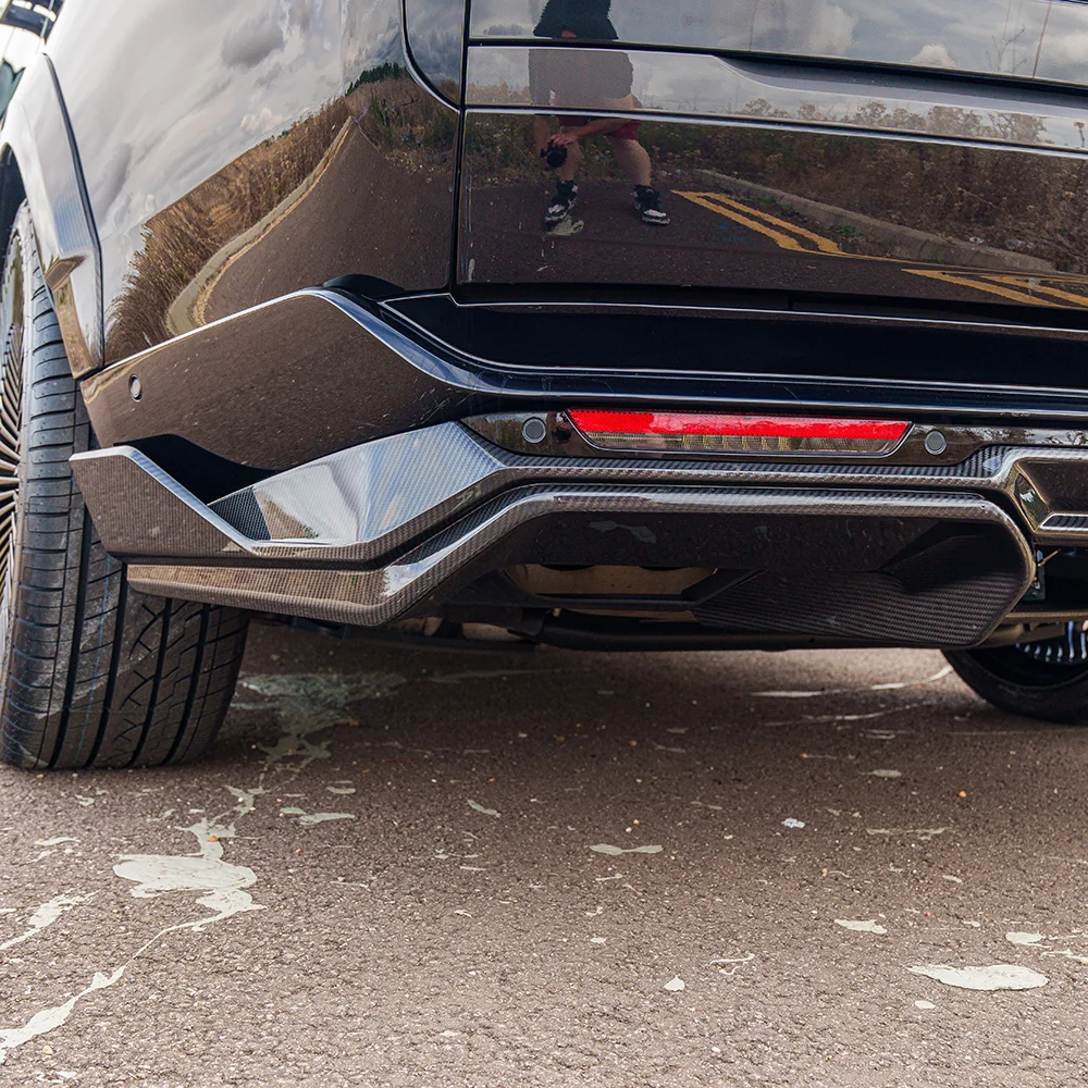 RANGE ROVER L460 2022+ FULL CARBON FIBRE KIT - CT DESIGN-Spoiler-CT CARBON-CT Carbon - High-quality carbon fiber and gloss black aerodynamic parts for premium sports and luxury vehicles.