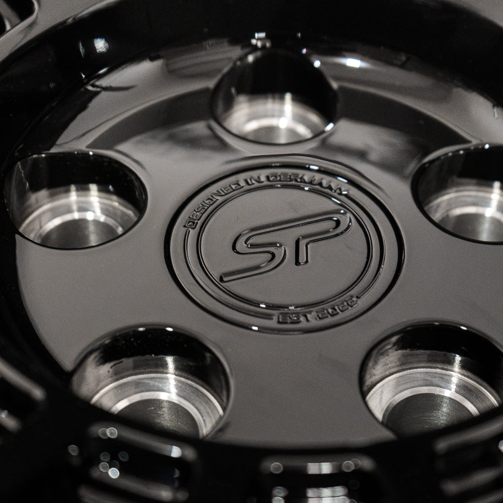 SP 16 | 23" LAND ROVER DEFENDER Front 23" x 10" ET20 Rear 23" x 10" ET25 (IN STOCK)