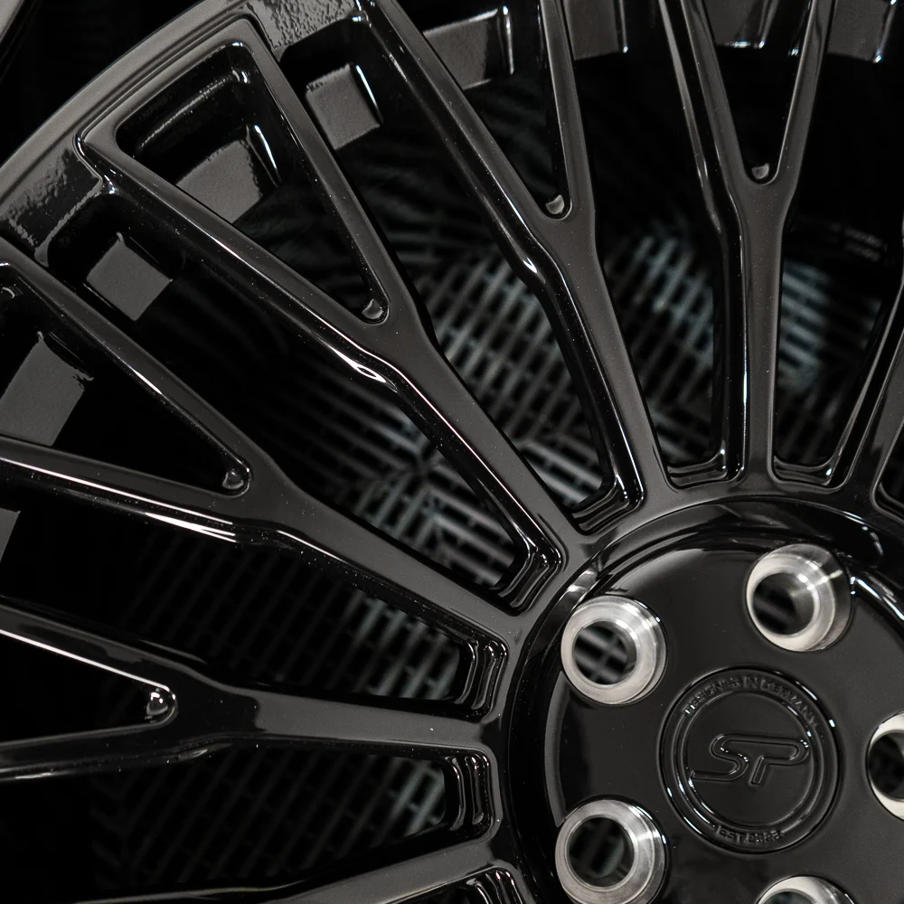 SP 16 | 23" LAND ROVER DEFENDER Front 23" x 10" ET20 Rear 23" x 10" ET25 (IN STOCK)
