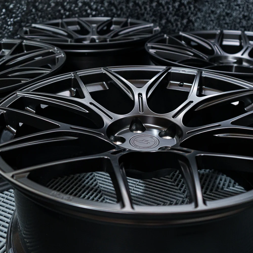 SP 26 | 23" LAND ROVER DEFENDER Front 23" x 10" ET20 Rear 23" x 10" ET25 (IN STOCK)