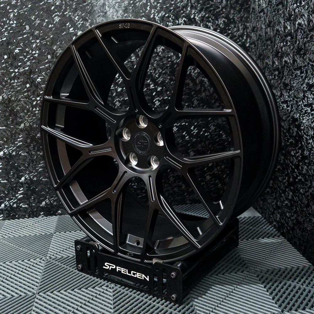 SP 26 | 23" LAND ROVER DEFENDER Front 23" x 10" ET20 Rear 23" x 10" ET25 (IN STOCK)
