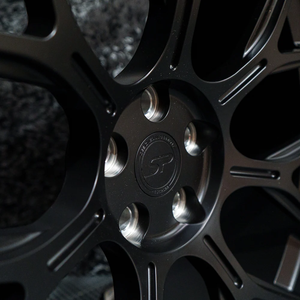 SP 26 | 22" LAND ROVER DEFENDER 22" x 9.5" ET25 (IN STOCK)