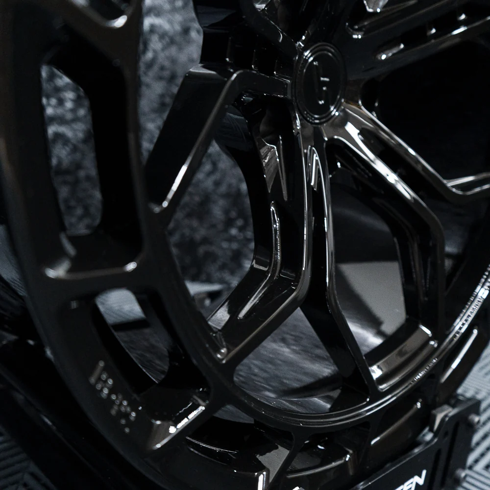 SP 18-P2 | 23" MERCEDES G63 23" x 11.5" ET-5 (IN STOCK)