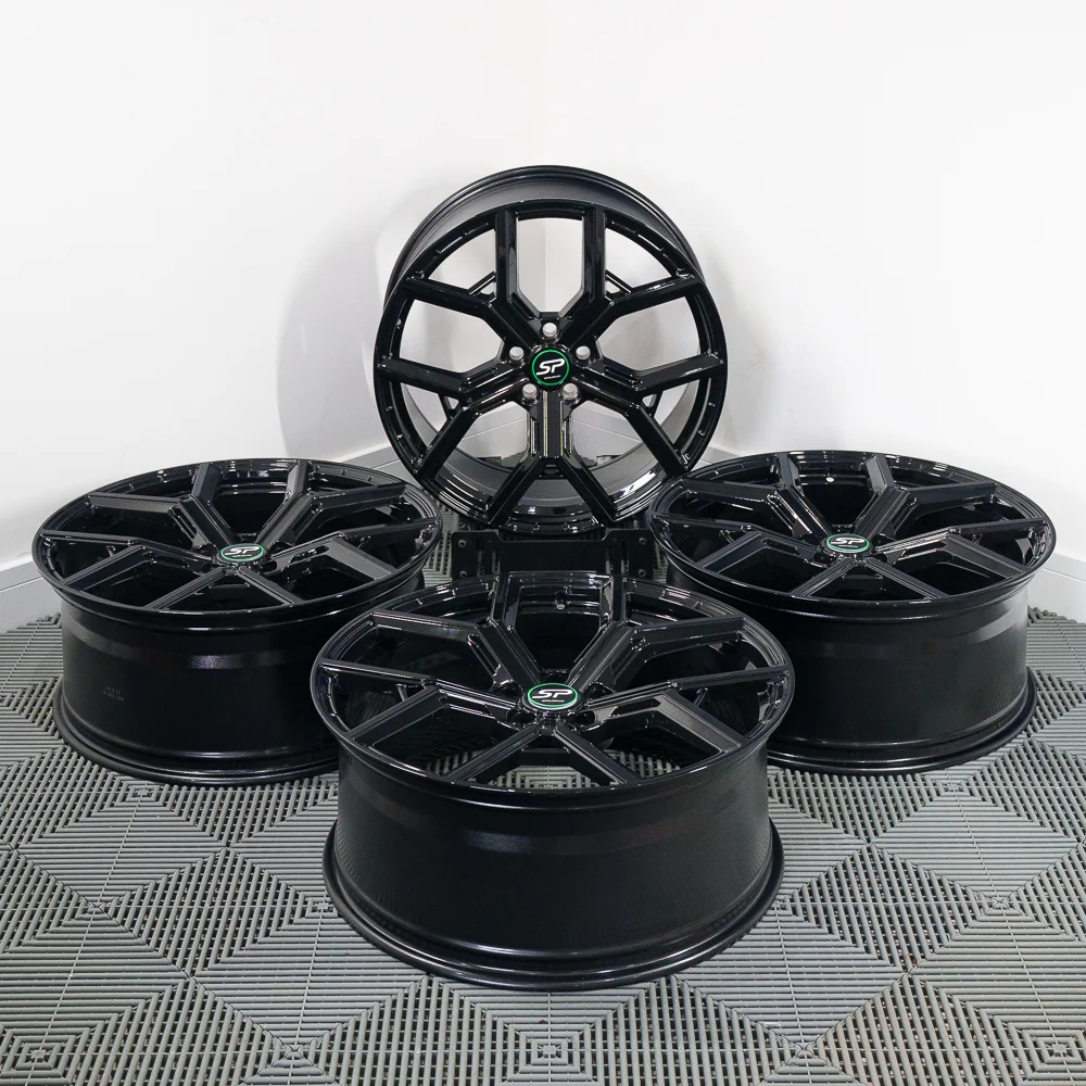 SP | 22" FLOW 1 WHEELS 22" x 9.5" ET45 GLOSS BLACK